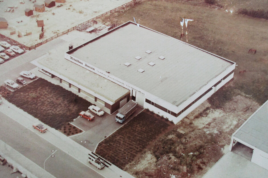 Firmengebäude um 1974