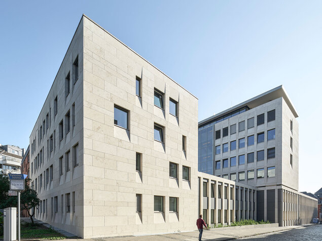 Fenster, Fassade und Türen aus Aluminium – von Metallbau Jansen