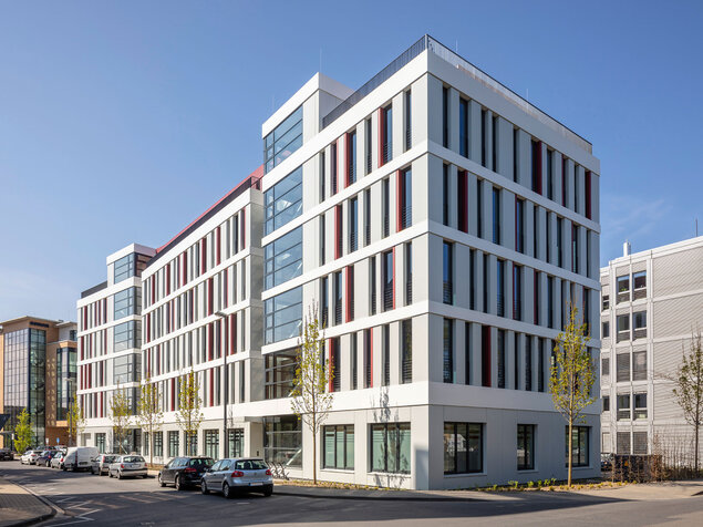 Fenster für Objektbau in Köln – Referenz von Metallbau Jansen